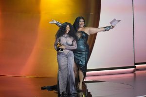 Feb. 4, 2024 ~ SZA accepts the award for best R&B Song from Lizzo during the 66th Annual Grammy Awards at Crypto.com Arena in Los Angeles. Photo: Robert Hanashiro ~ USA TODAY NETWORK